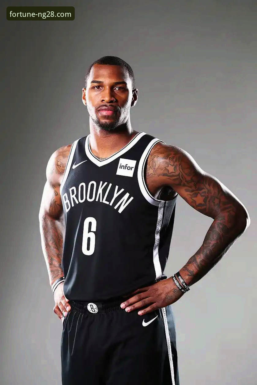 NBA后卫CJ-麦科勒姆续约老鹰：1年2100万美元合同的战略价值与NG28平台赛事体验全面解析